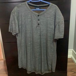 Kolby 3 button tshirt, size XL